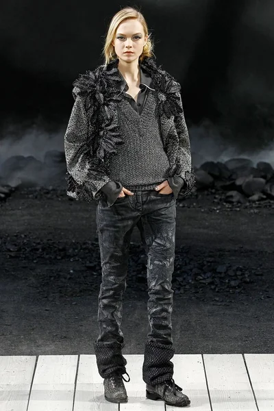 Look 35
